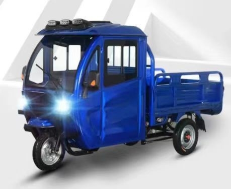 Ευρύχωρο ηλεκτρικό τρίκυκλο 1000W για άνετη και βολική μεταφορά επιβατών