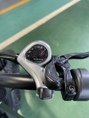 3000w Ηλεκτρικό αυτόνομο off-road ποδήλατο Ο απόλυτος συνοδός σας στο εξωτερικό με εμβέλεια ανά ισχύ 60 χλμ και χωρητικότητα μπαταρίας 7 Ah