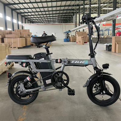 Πλαστικό ηλεκτρικό ποδήλατο 350W Scooting μπαταρία αυτοκίνητο με πλαίσιο από κράμα αλουμινίου και χωρητικότητα μπαταρίας 11Ah